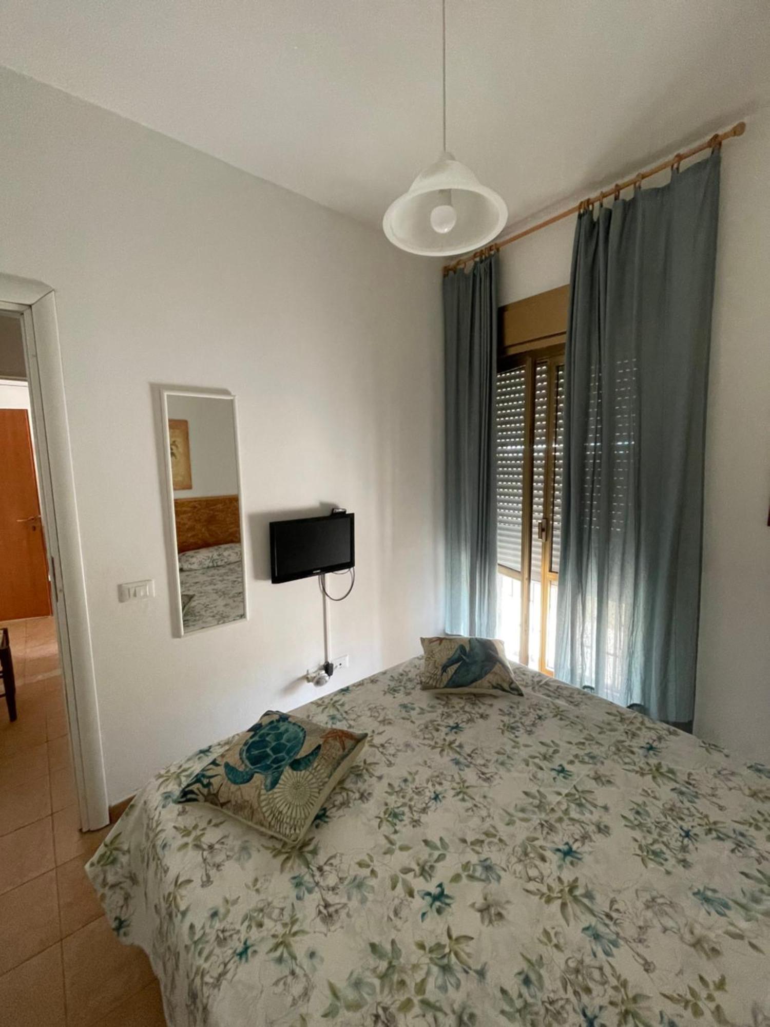 Paradiso Fronte Mare Villa Agnone Bagni Exterior foto