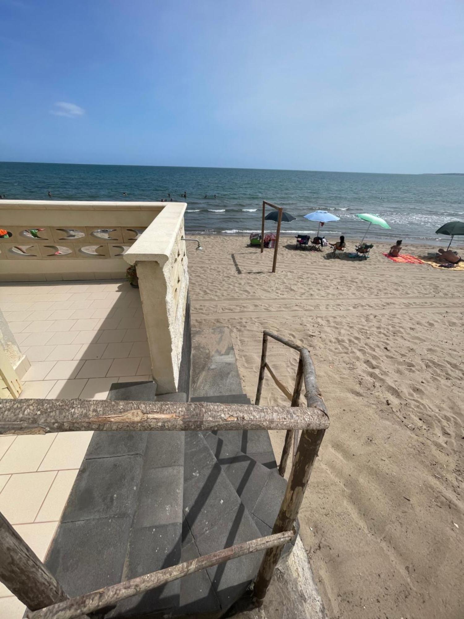 Paradiso Fronte Mare Villa Agnone Bagni Exterior foto