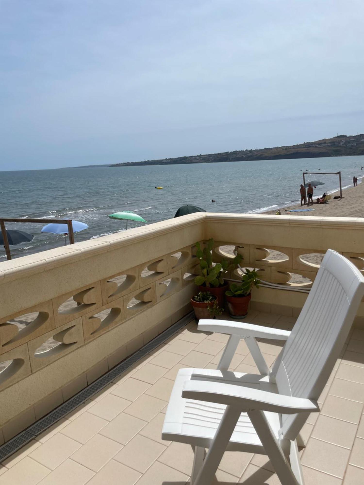 Paradiso Fronte Mare Villa Agnone Bagni Exterior foto