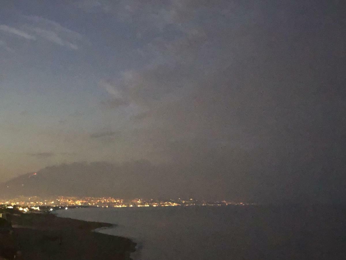 Paradiso Fronte Mare Villa Agnone Bagni Exterior foto